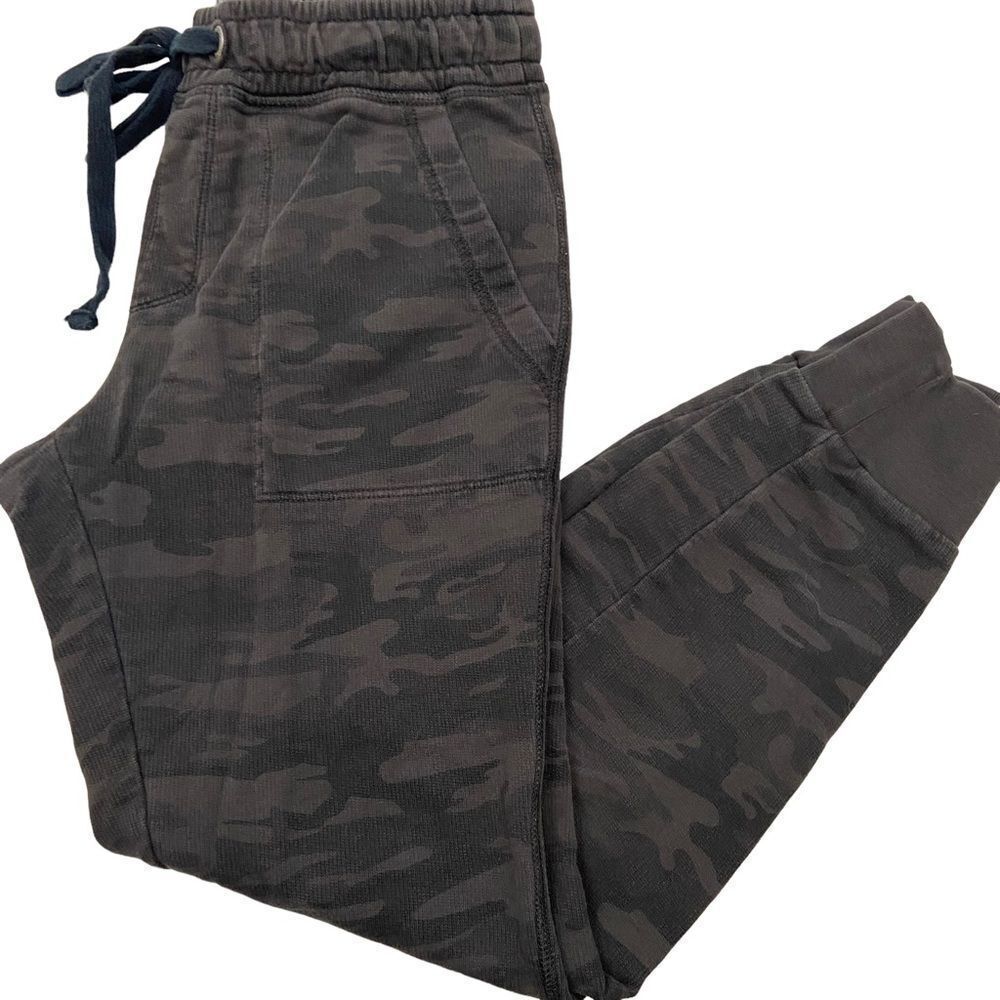 Men’s Sanctuary Brand Black and Grey‎ Camo Cinch Hem Joggers Size Small